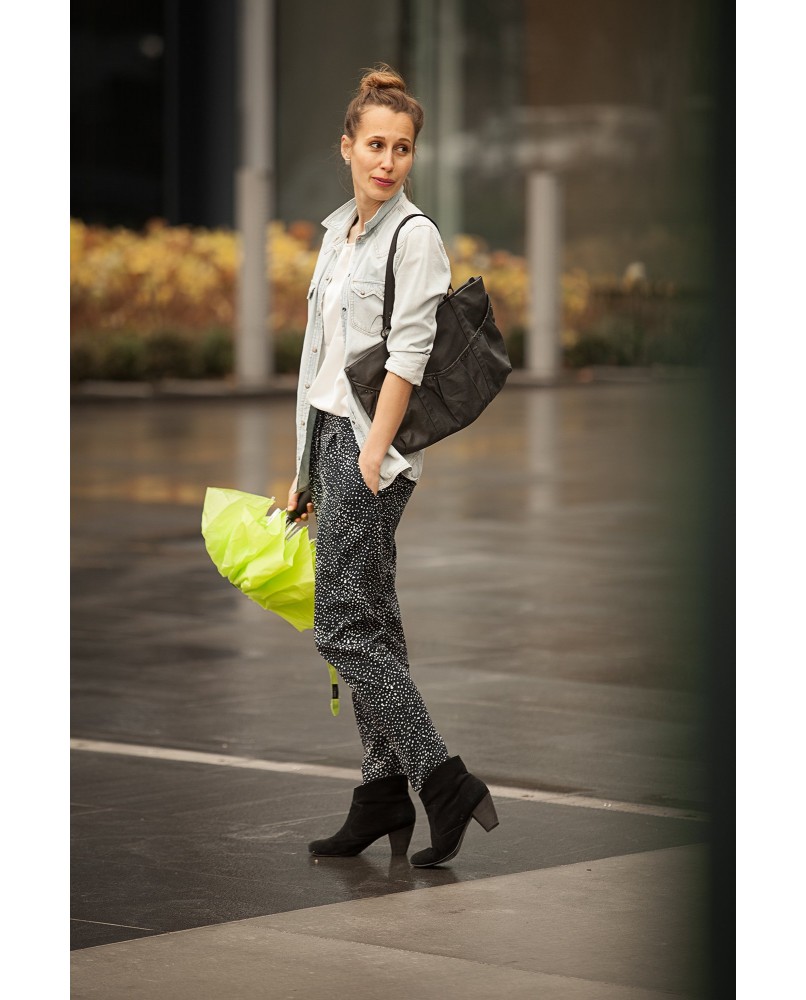 Windproof and waterproof fabric Travel umbrella